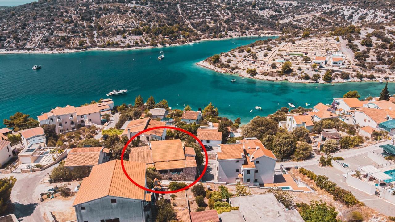 Fully Renovated One Bedroom Apartment With A Seaview - A Sevid Exterior foto